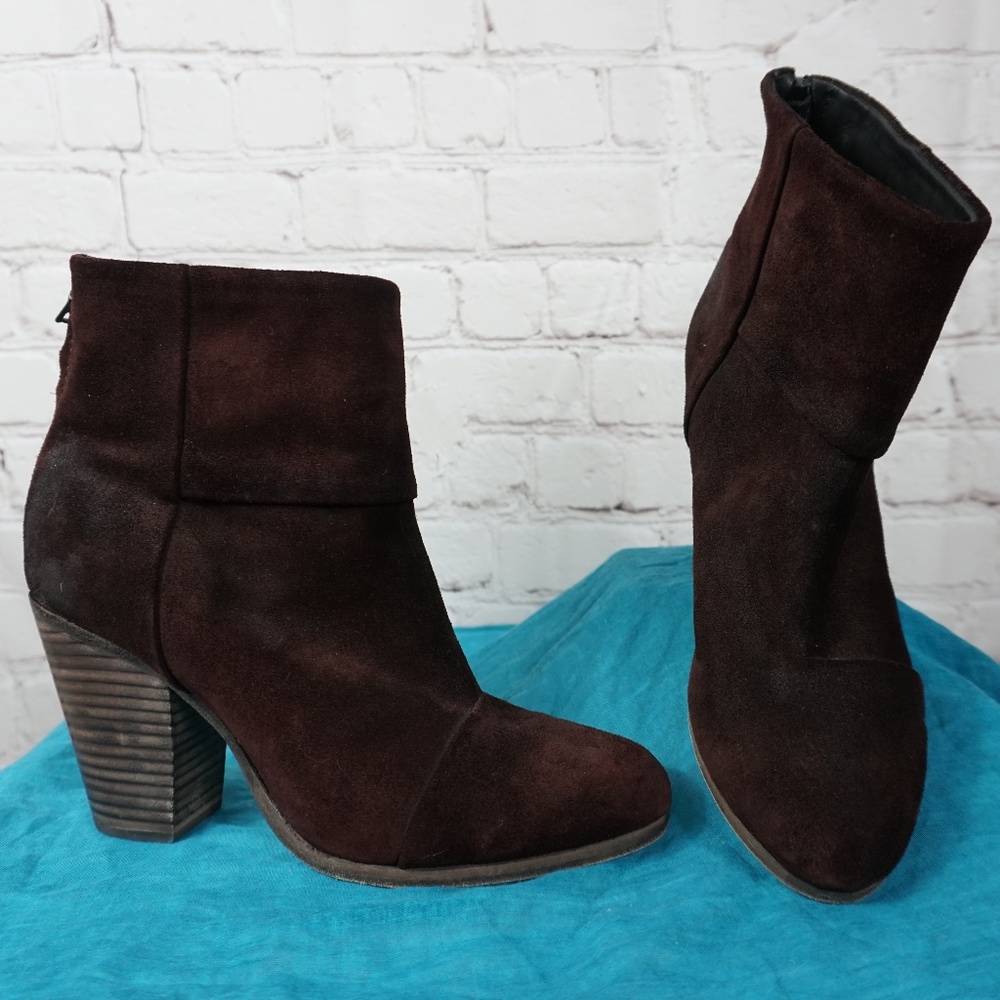 Rag and Bone Women's Burgundy Suede  Boot 7.5 37.5